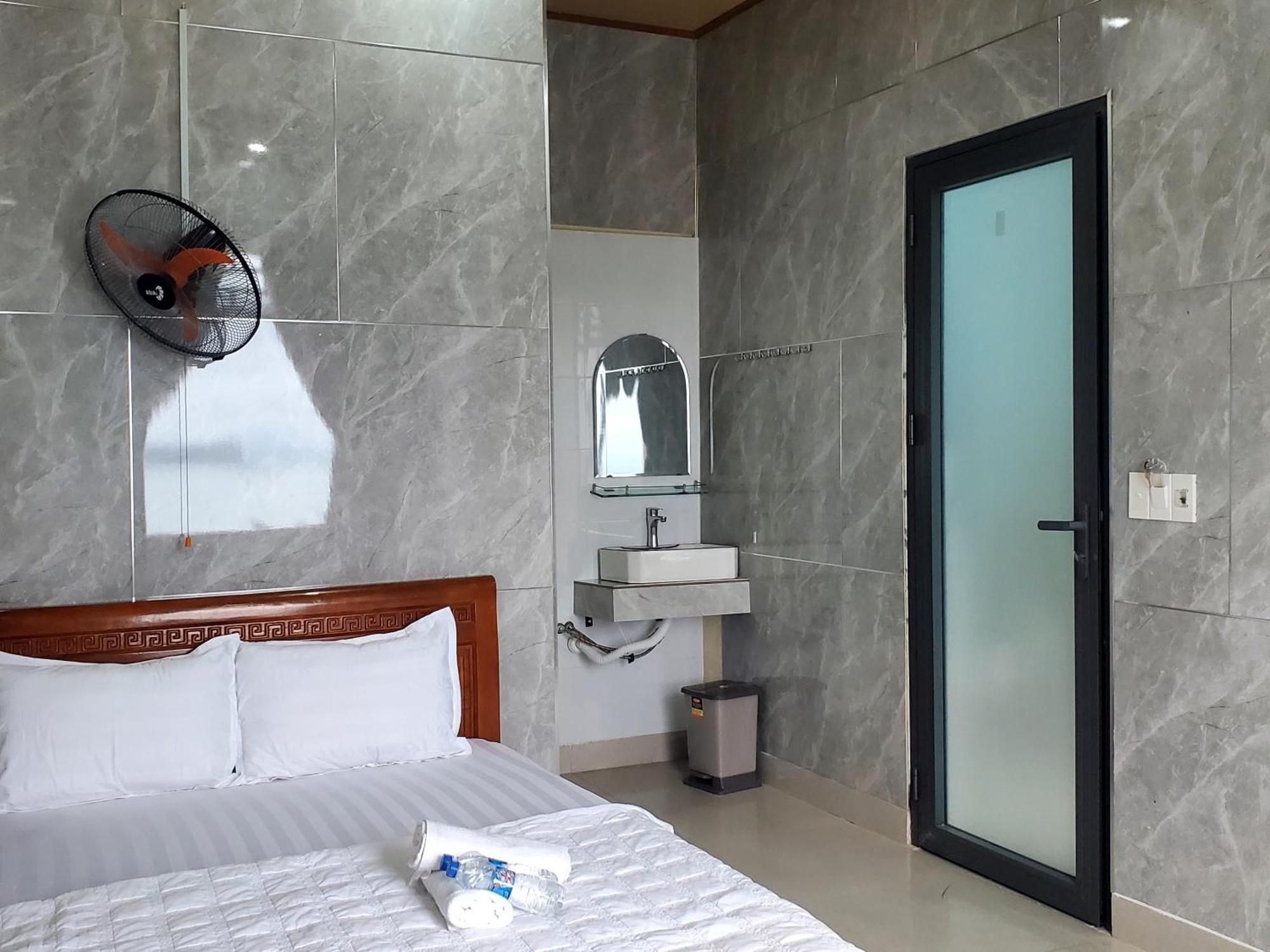 Tuan Thanh Homestay Tân Hiệ Esterno foto